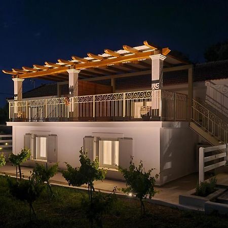 Apollonides Seafront Villa 2 Melete Lixouri Bagian luar foto