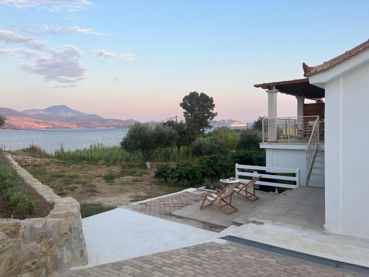 Apollonides Seafront Villa 2 Melete Lixouri Bagian luar foto